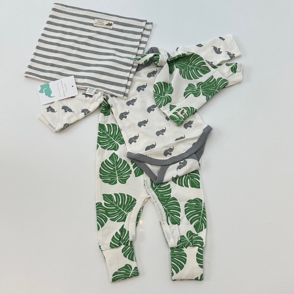Monica + Andy Under the Palms 4pc Newborn Gift Set Elephant Monstera NB